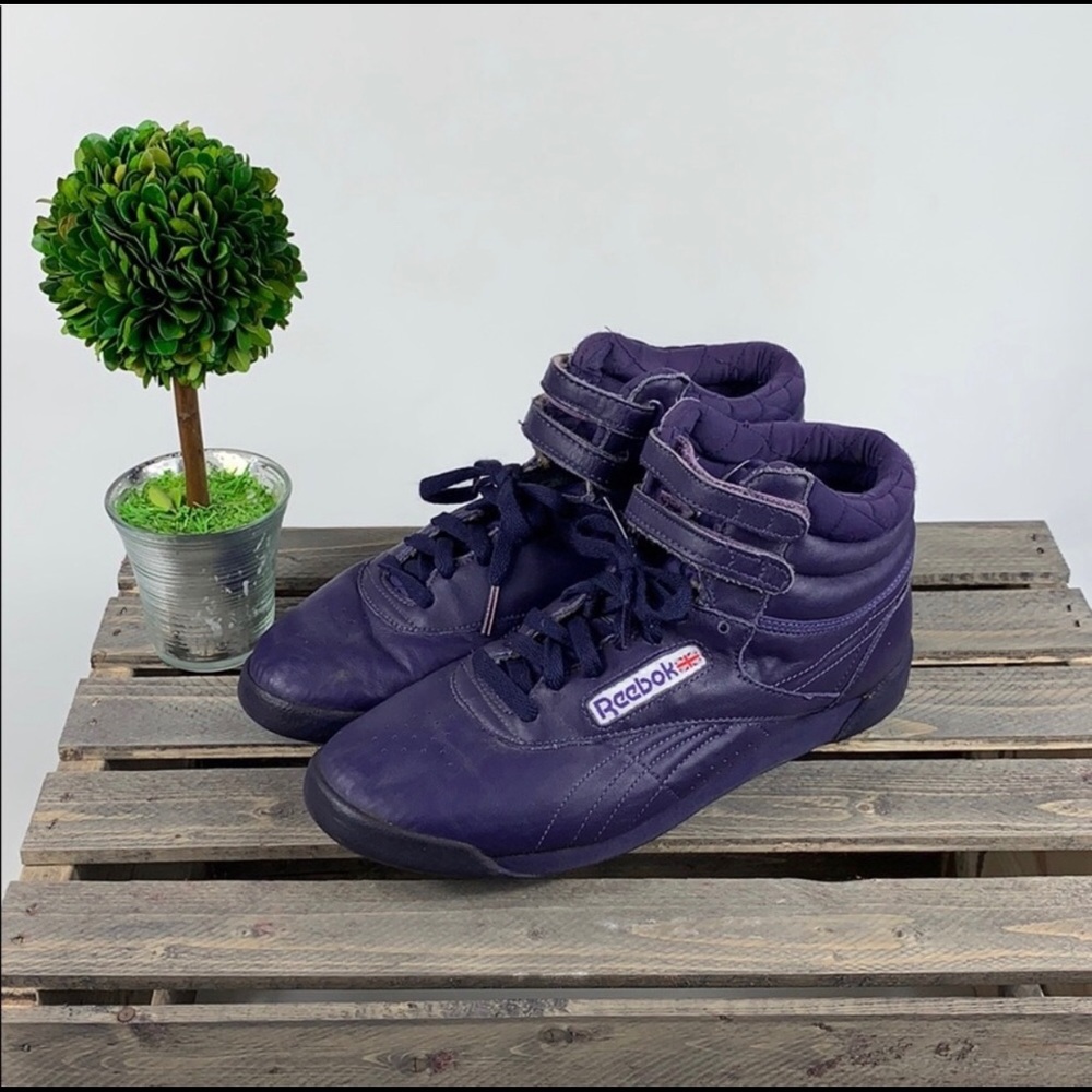 SOLD. Vintage Women’s Hi Top Reebok’s